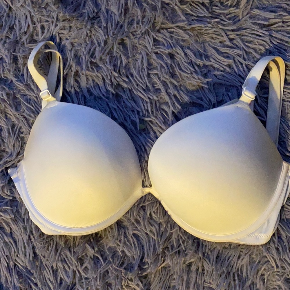 Victoria Secret Bra 32DDD